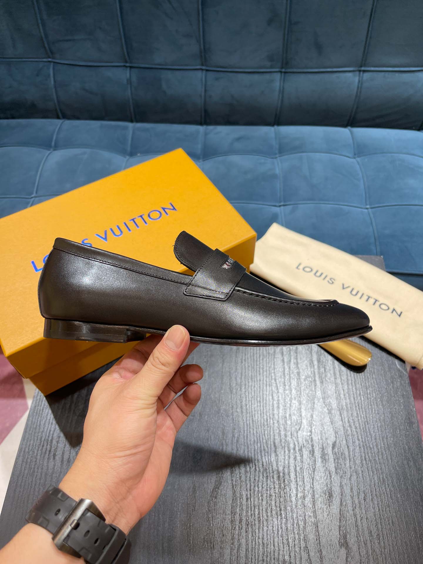 Giày Louis Vuitton LV Glove Loafers Black