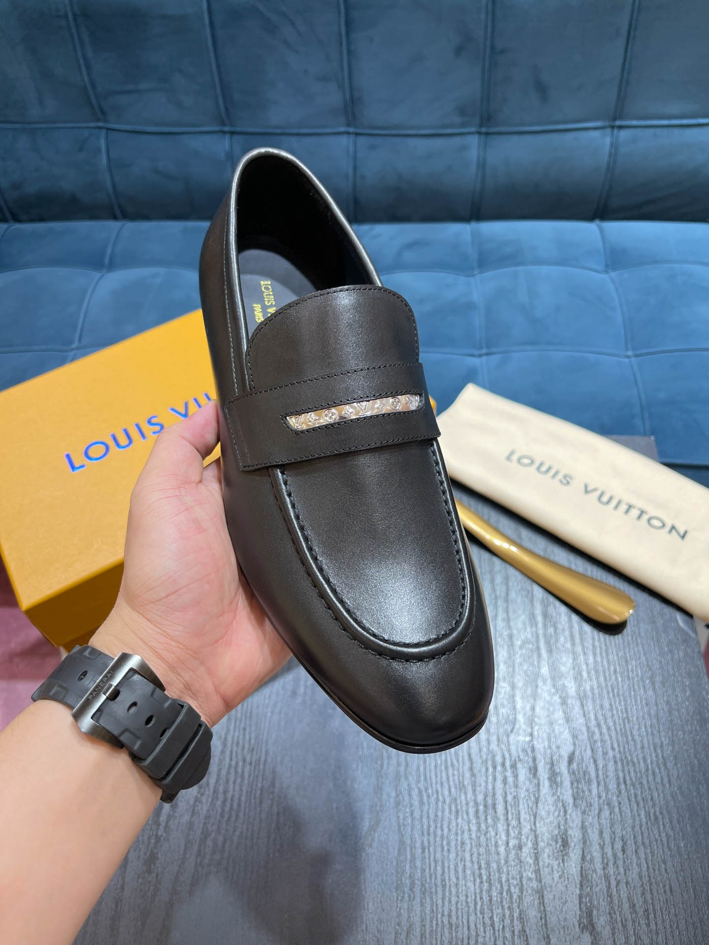 Giày Louis Vuitton LV Glove Loafers Black