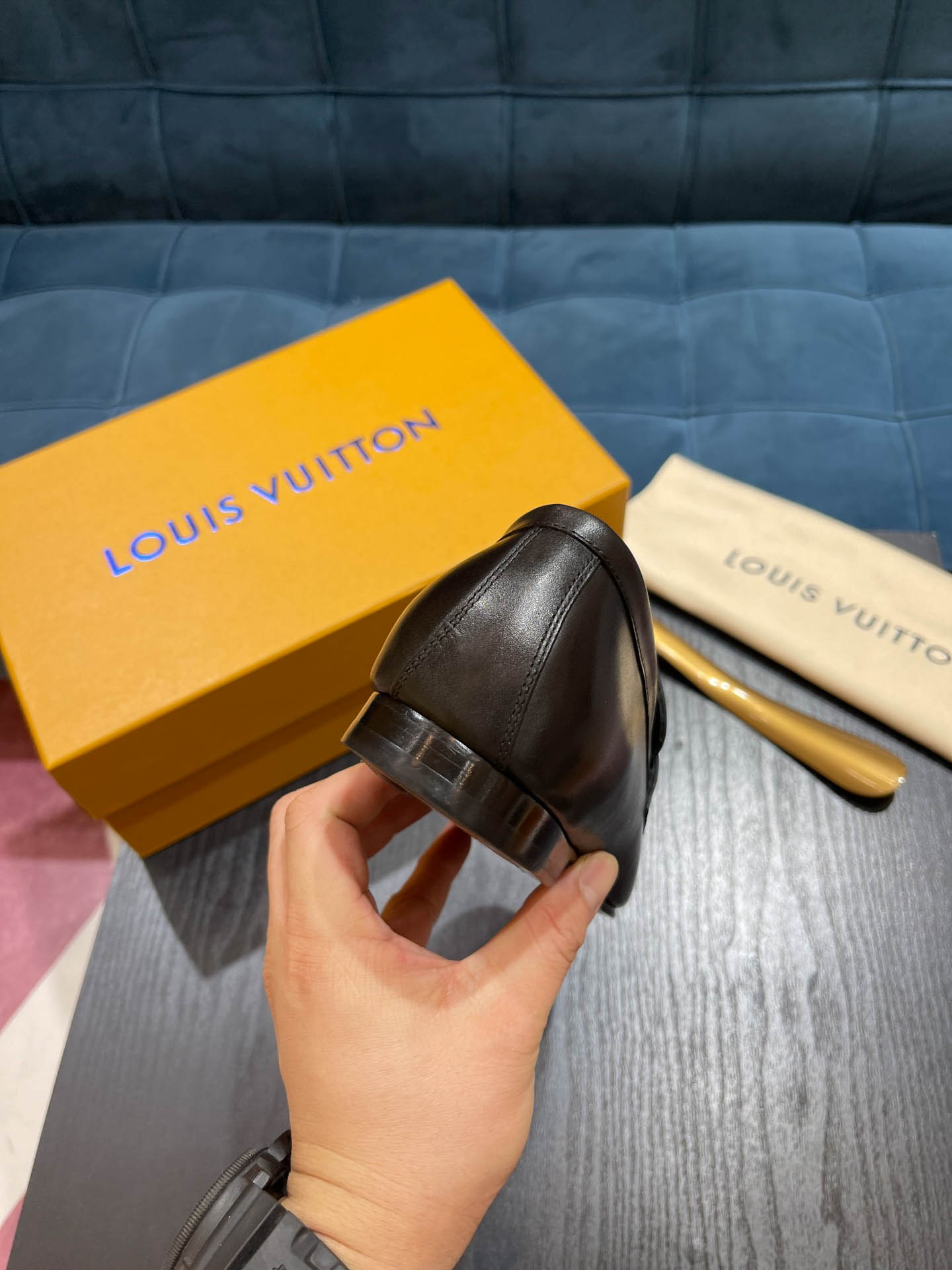 Giày Louis Vuitton LV Glove Loafers Black