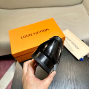 Giày Louis Vuitton Major Loafer Black Logo LV