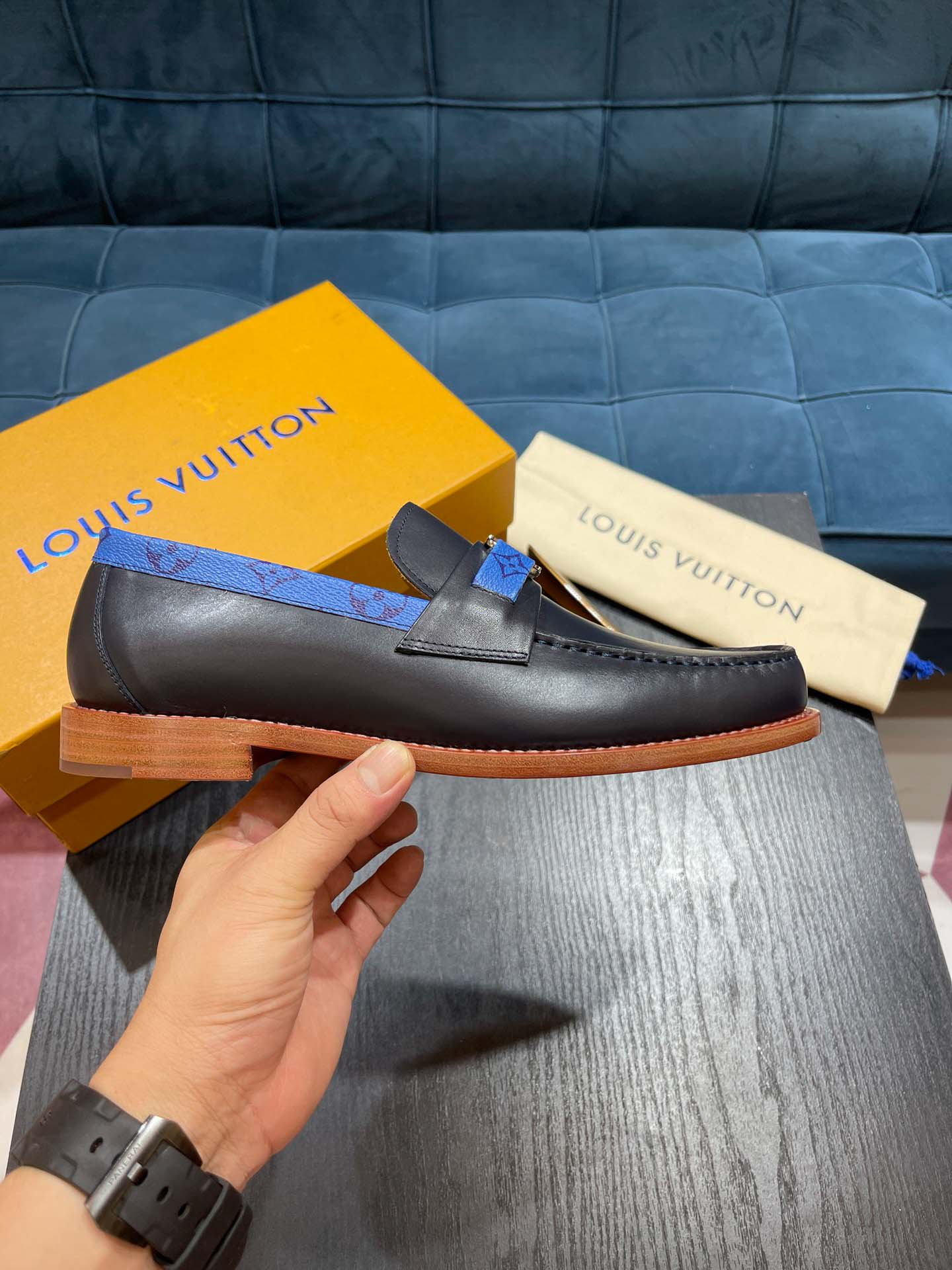 Giày Louis Vuitton Major Loafers Marine