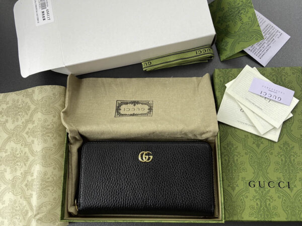 Gucci Leather Zip Around Wallet Black Leather