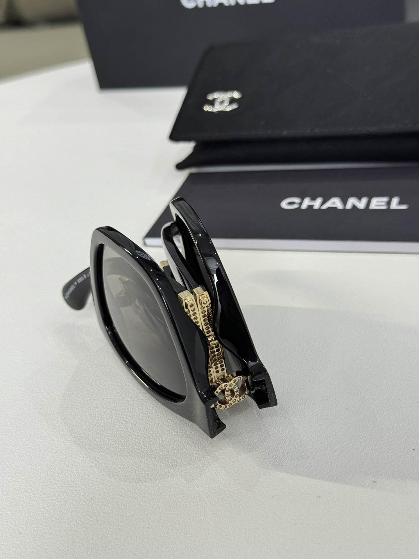 Kính Mắt Chanel Acetate Metal Square Folding CC Logo