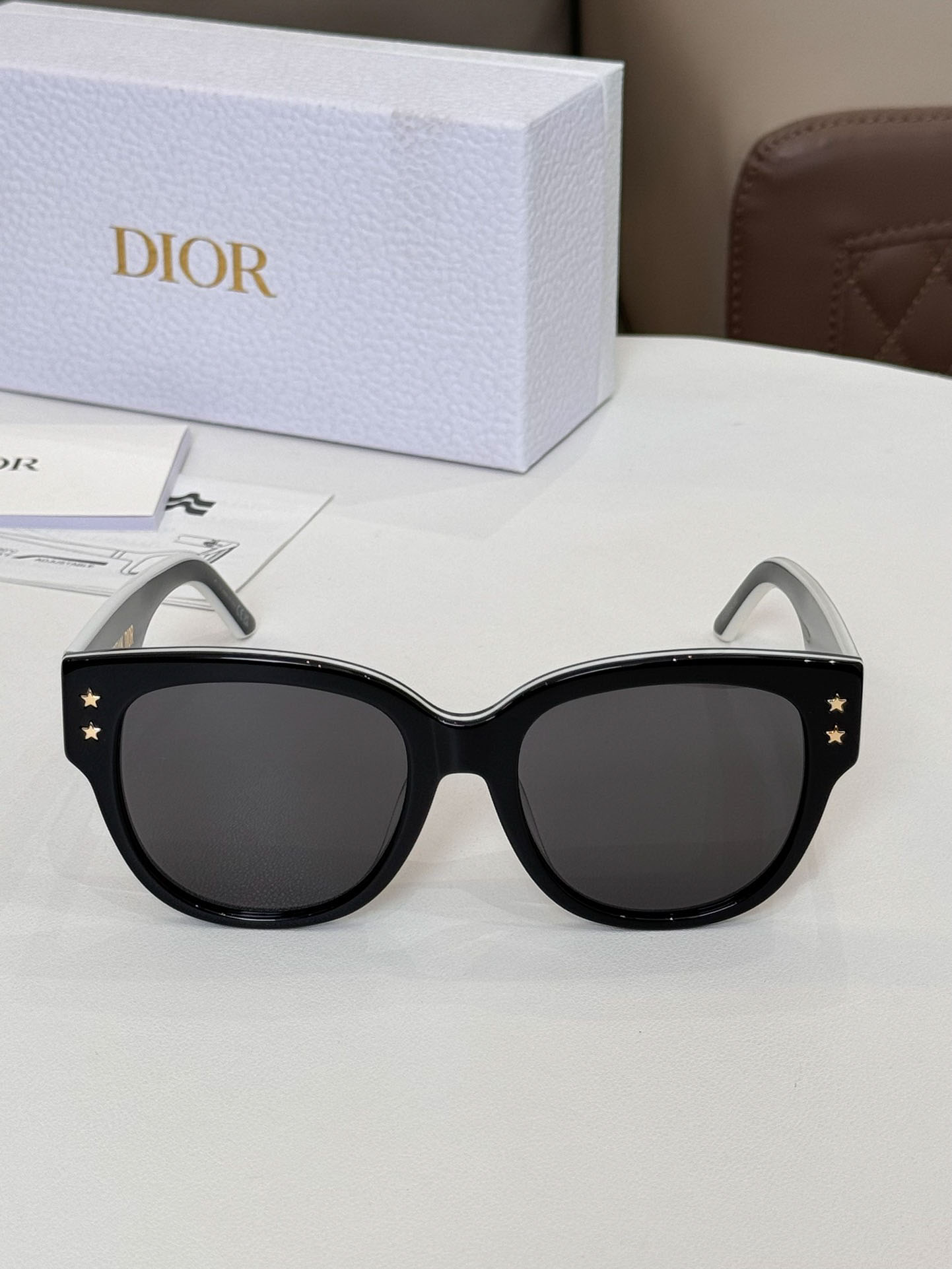 Kính Mát Dior Pacific B2F Black Butterfly Sunglasses
