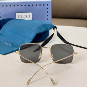 Kính mắt Gucci by Optiek Dobbelaere