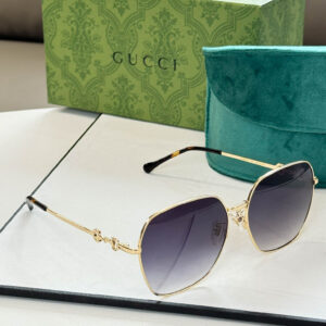 Kính mắt Gucci Grey Gradient Geometric Ladies Sunglasses