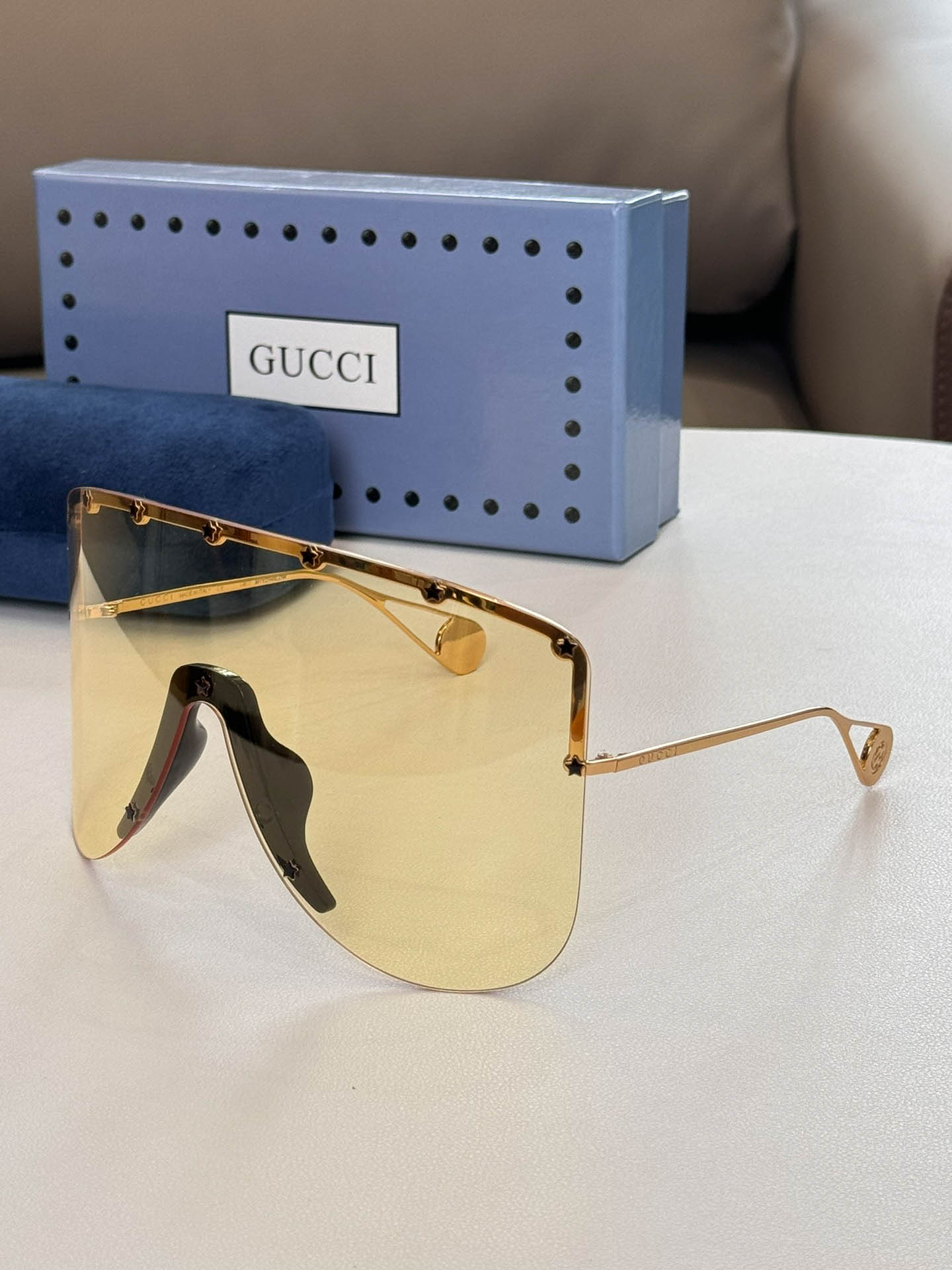 Kính mắt Gucci Unisex Gold Shield Sunglasses