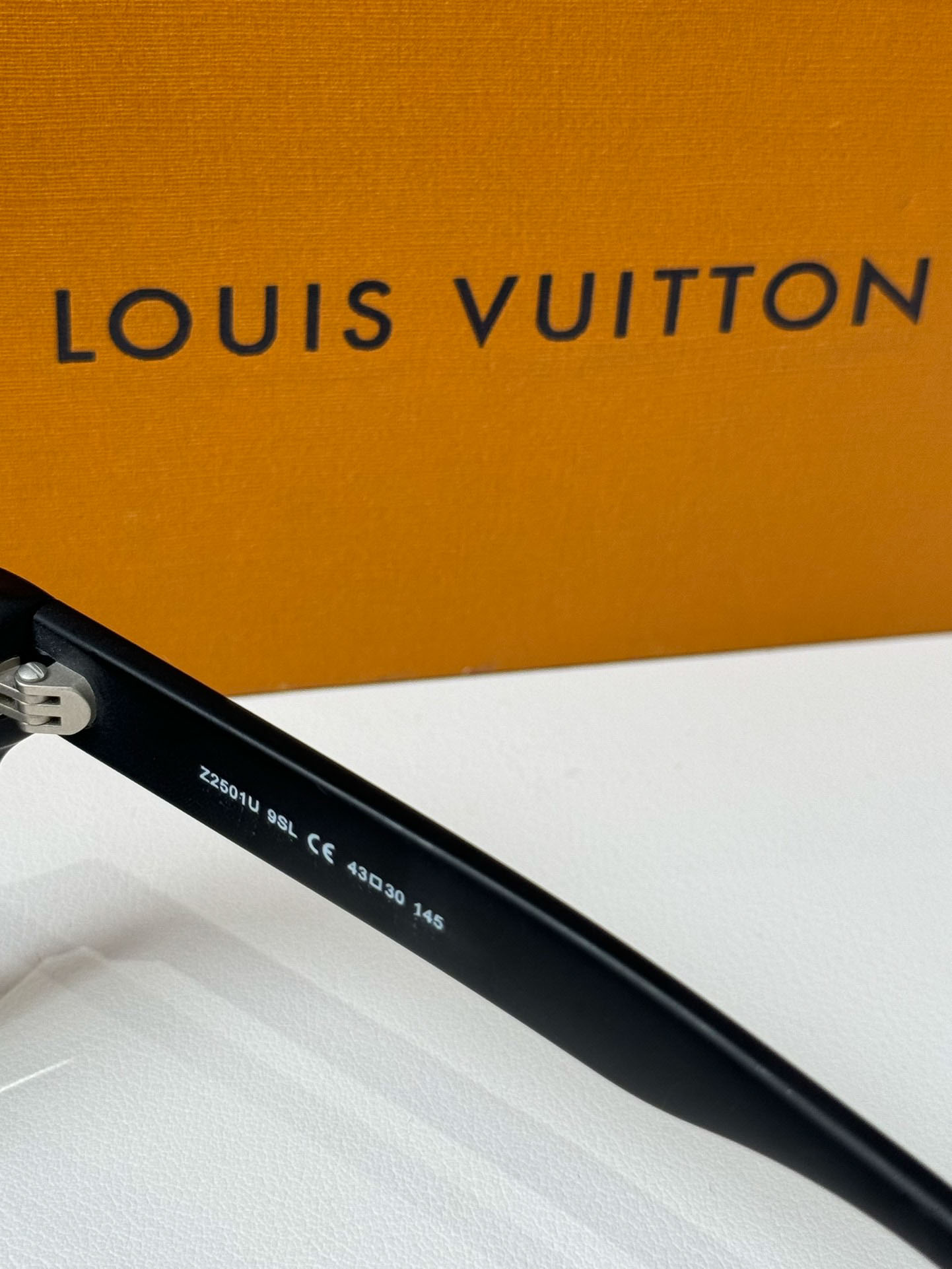 Kính Mát  Louis Vuitton LV Super Vision Round Sunglasses