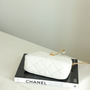 Túi Chanel 23A Hobo Bag White Lambskin Best Quality