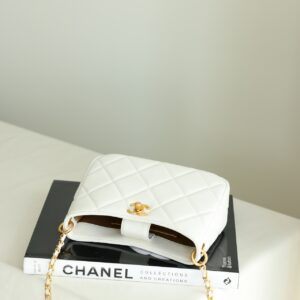 Túi Chanel 23A Hobo Bag White Lambskin Best Quality