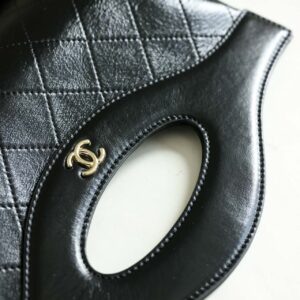 Túi Chanel 31 Wallet On Chain Shiny Calfskin Black
