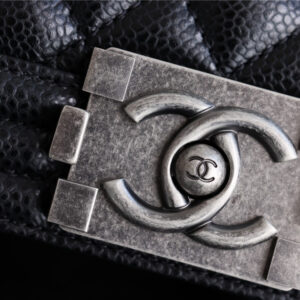 Túi Chanel Boy Medium Caviar Black