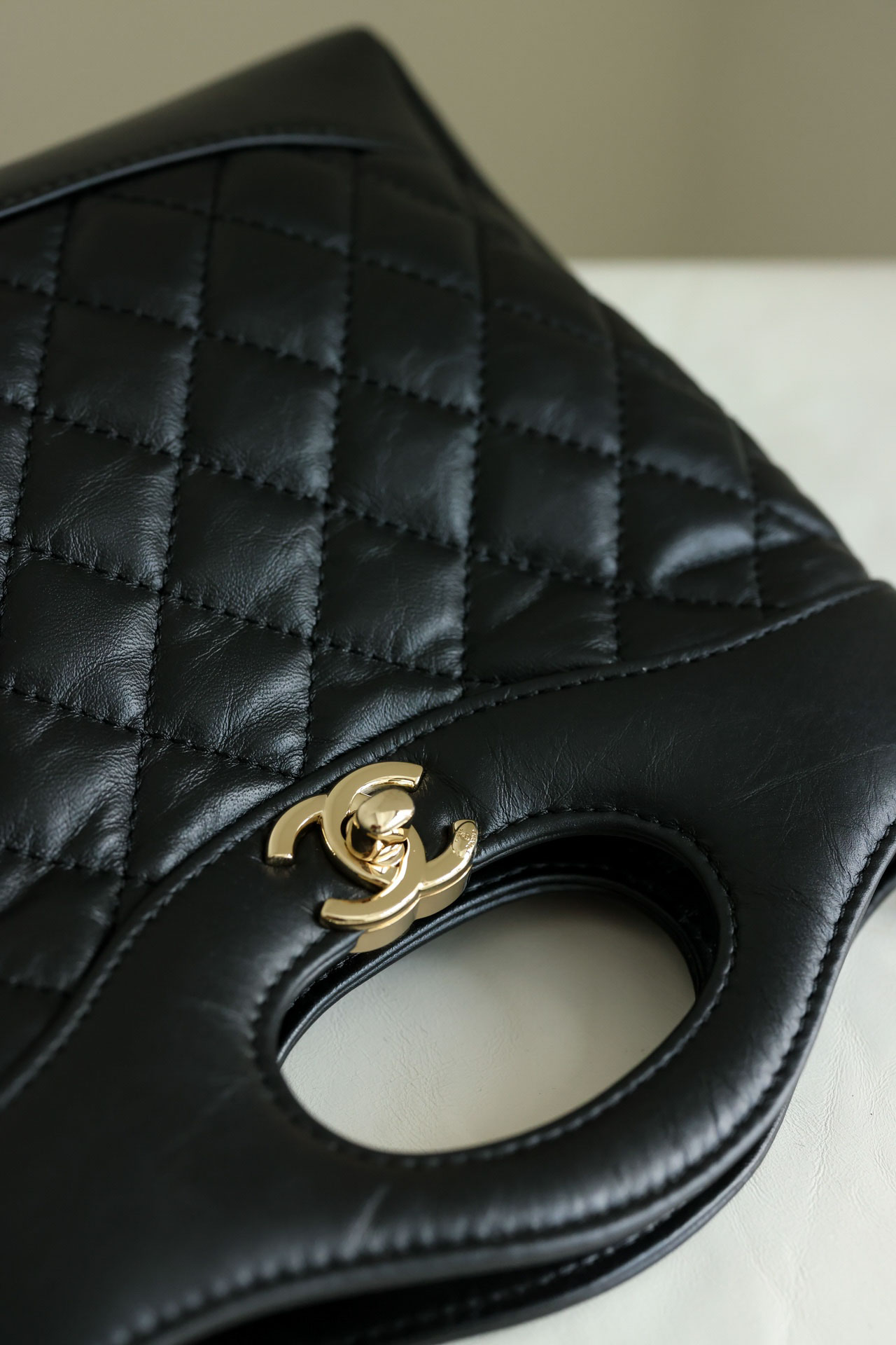 Túi Chanel CC C31 Mini Leather Logo Handbags