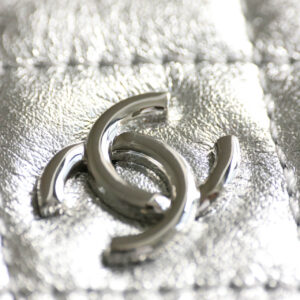 Túi Chanel Chain pochette Shoulder Bag Lamb leather Silver Used Women Matelasse