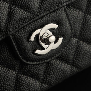 Túi Chanel Classic Flap Bag Medium Black Sliver Grained Calfskin