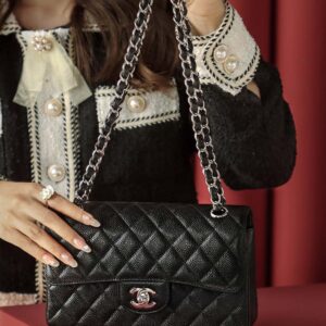 Túi Chanel Classic Flap Bag Medium Black Sliver Grained Calfskin