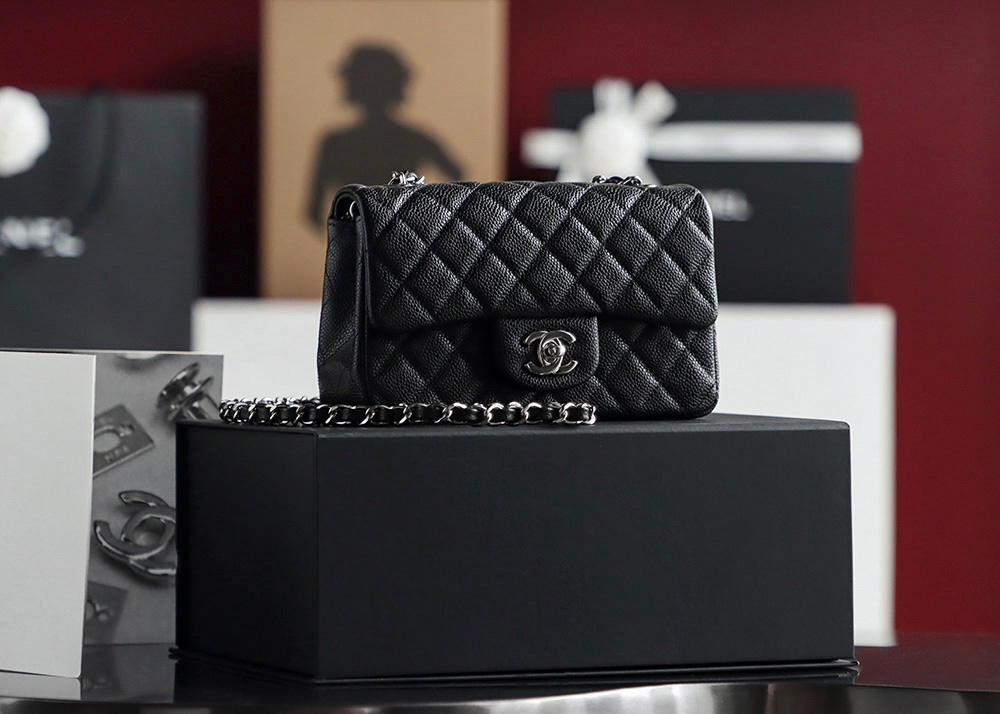 Túi Chanel Classic Flap Bag Mini Black Sliver Grained Calfskin