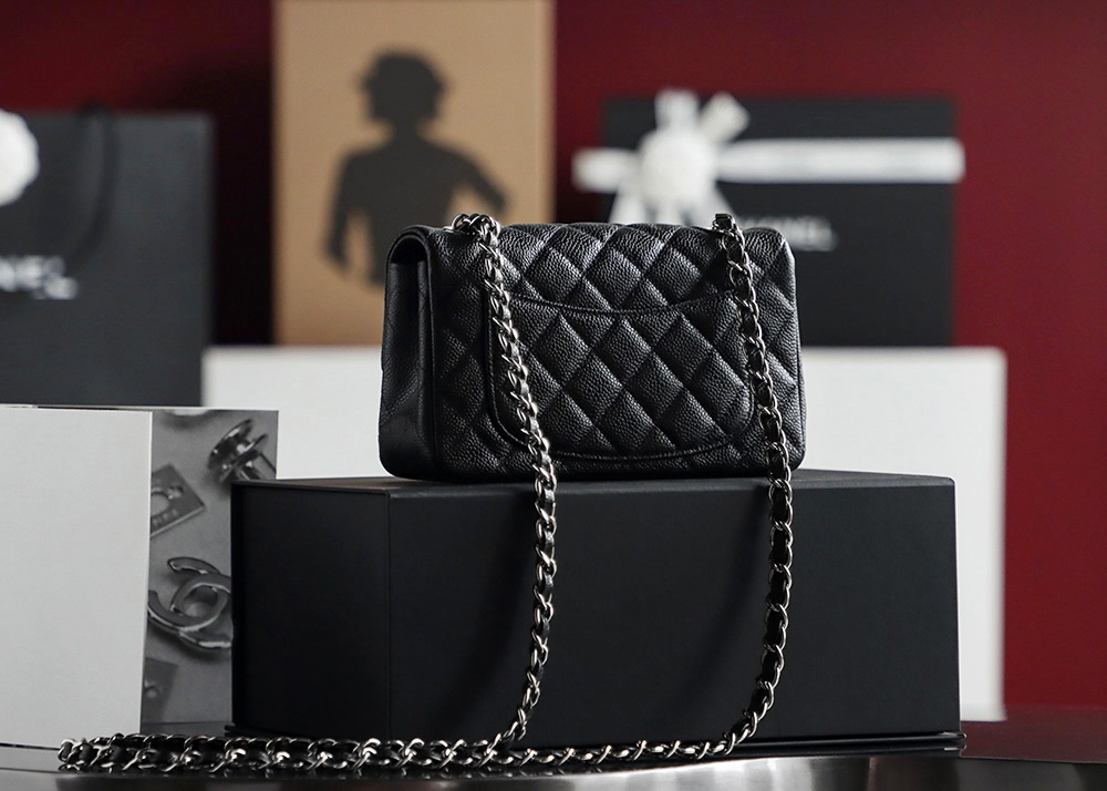 Túi Chanel Classic Flap Bag Mini Black Sliver Grained Calfskin