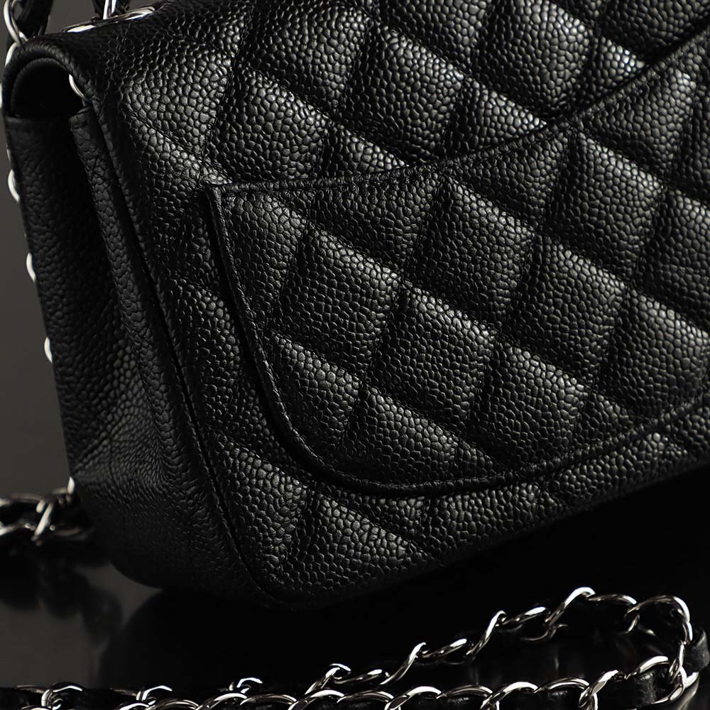 Túi Chanel Classic Flap Bag Small Black Silver Grained 13x17x8