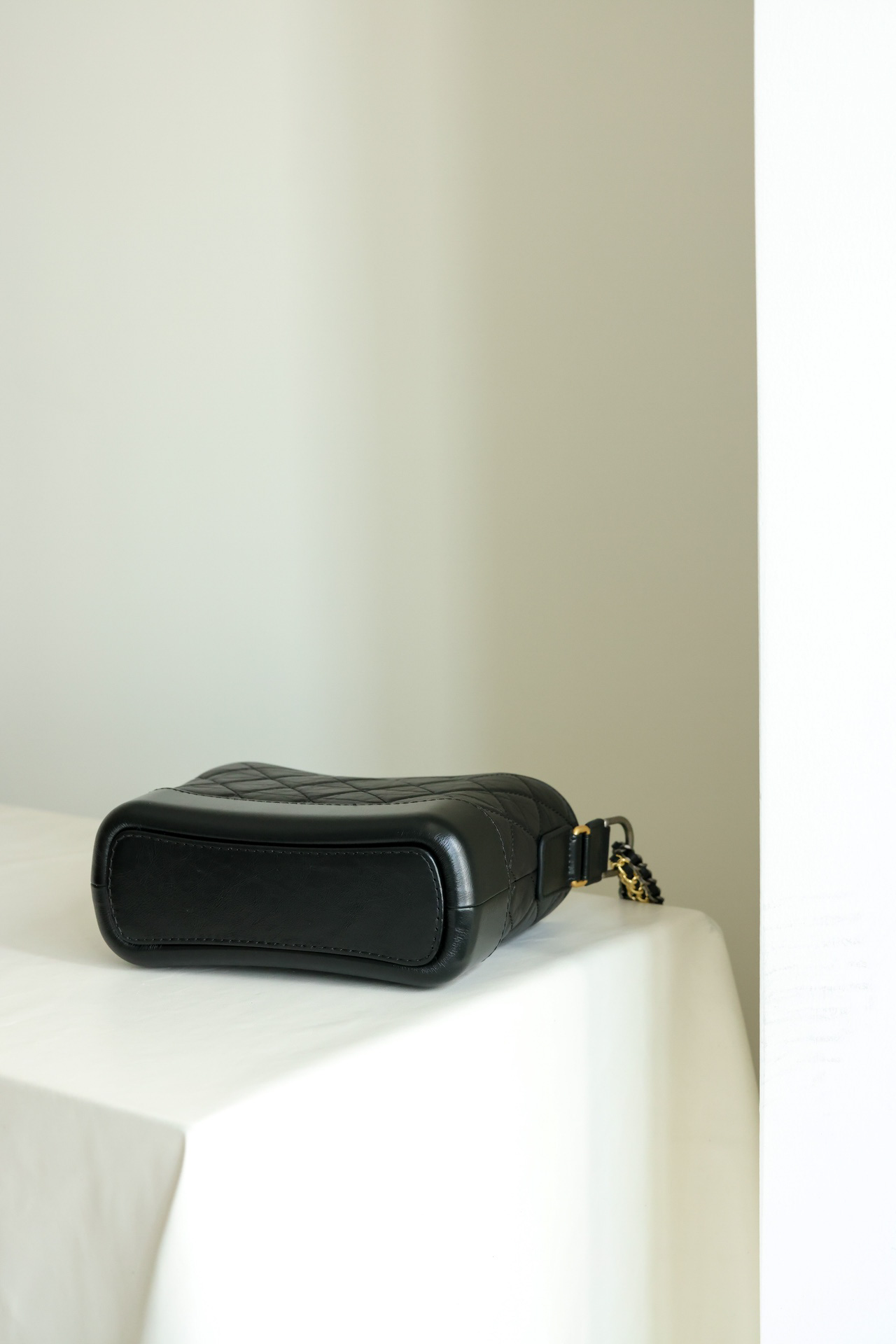 Túi Chanel Gabrielle Calfskin Small Hobo Shoulder Bag Black