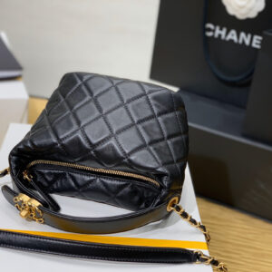 Túi Chanel Perfect Meeting Hobo Quilted Lambskin Small Black