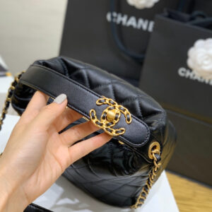 Túi Chanel Perfect Meeting Hobo Quilted Lambskin Small Black