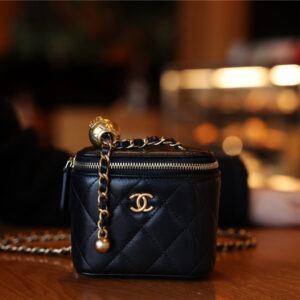 Túi Chanel Small Classic Box On Chain Lambskin Black