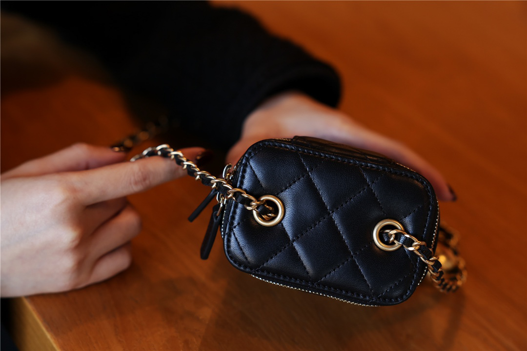 Túi Chanel Small Classic Box On Chain Lambskin Black