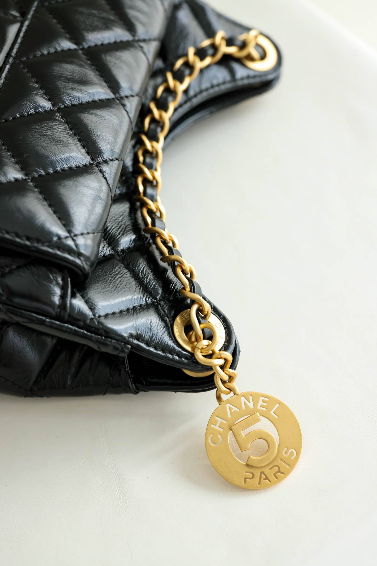 Túi Chanel Small Hobo Bag ‘Gold Black’