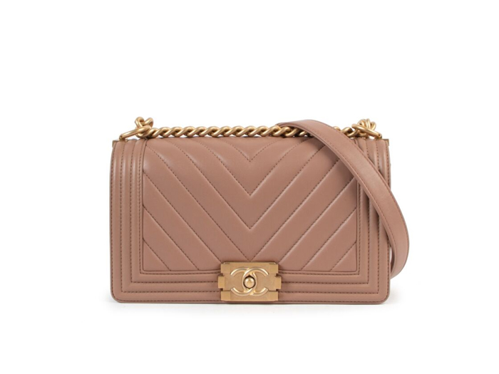 Túi Chanel Tan Caviar Leather Chevron Quilted Medium Boy Bag