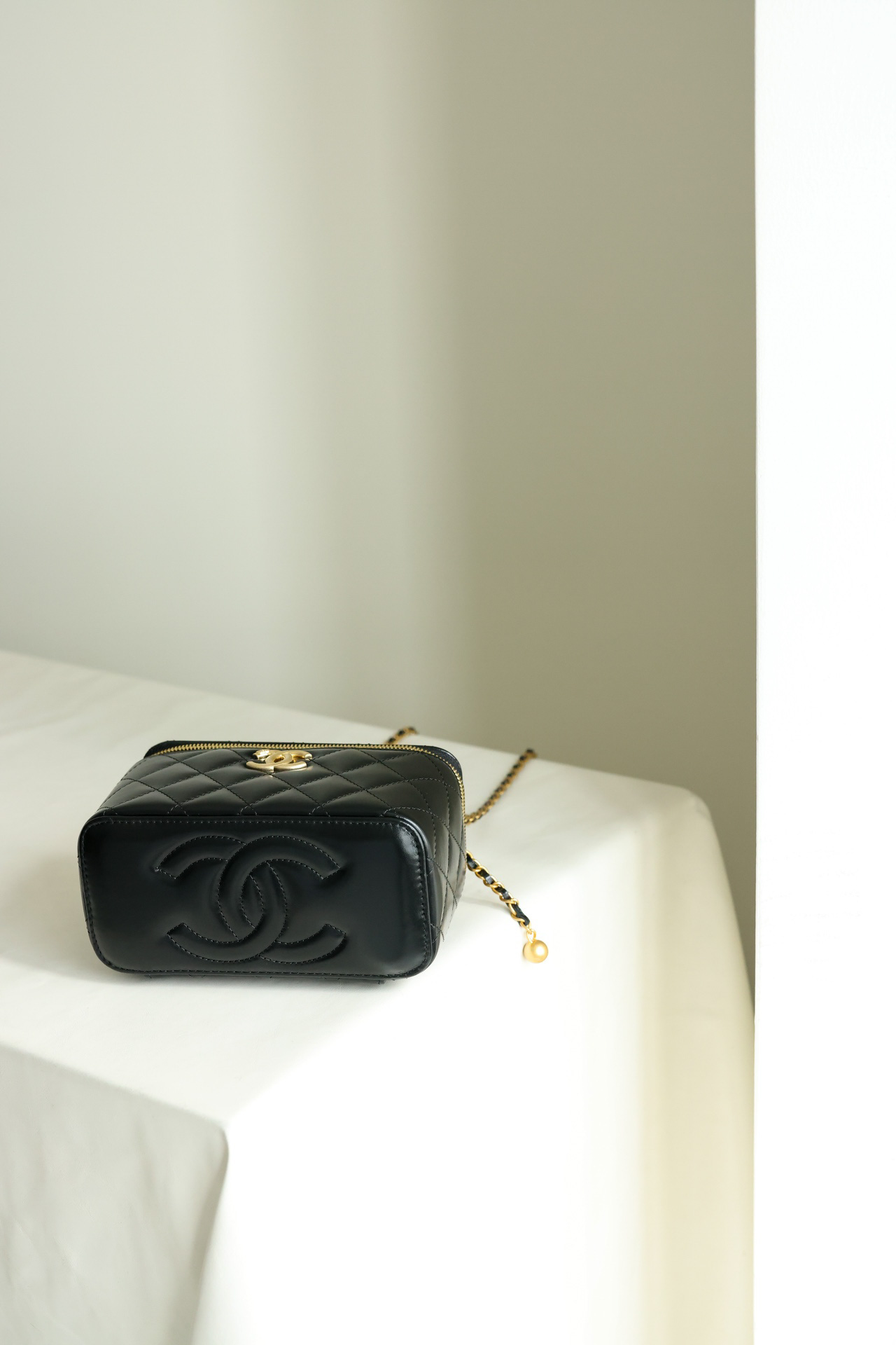 Túi Đeo Chéo Nữ Chanel Vanity Mini Caviar Black Màu Đen