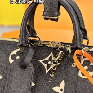 Túi Keepall Bandoulière 45 Leather Embossed With Monogram Empreinte Pattern Black (45 x 27 x 20 cm)