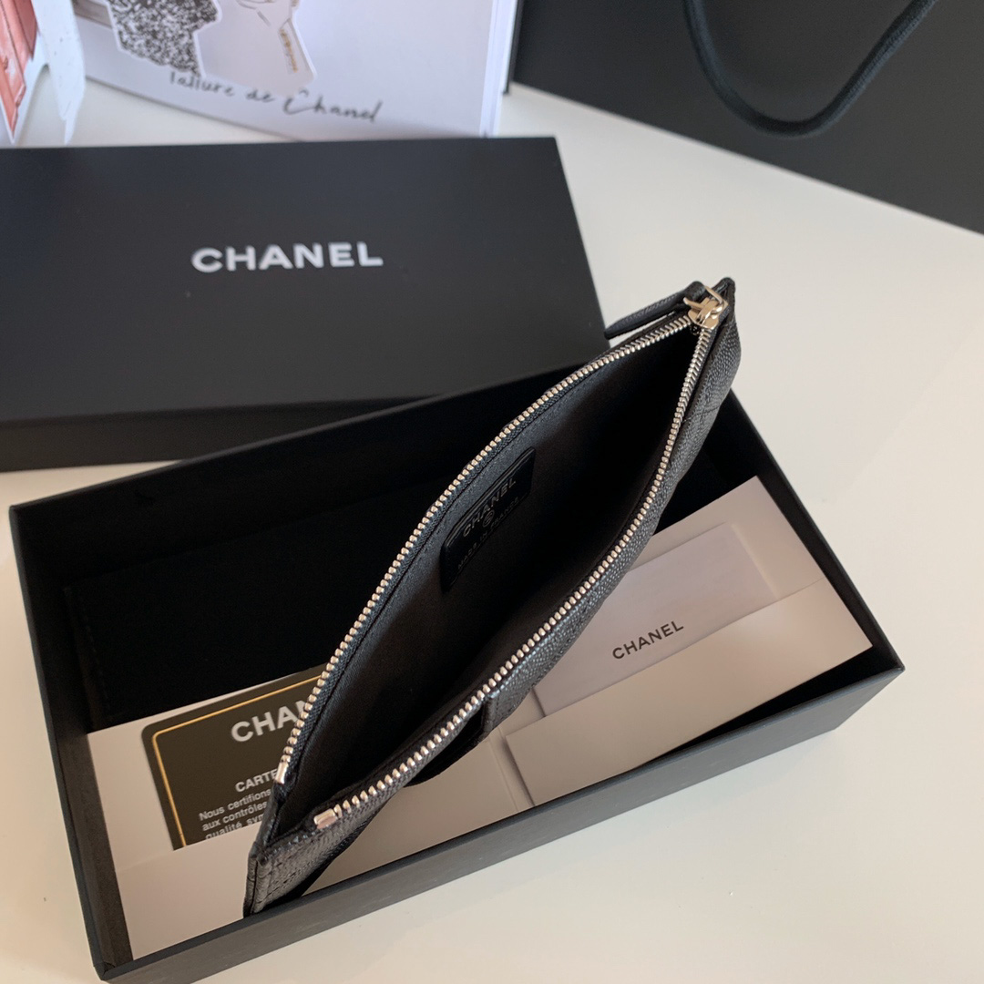 Ví Chanel Black Quilted Caviar Leather Phone