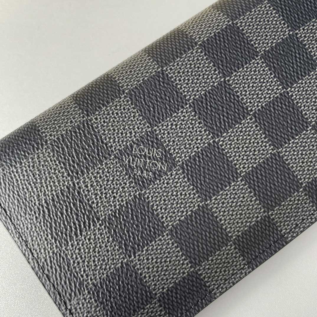 Ví Dài Nam Louis Vuitton Brazza Damier Graphite Màu Đen