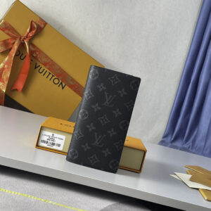 vi-dai-nam-louis-vuitton-hoa-tiet-brazza-damier-graphite-mau-djen