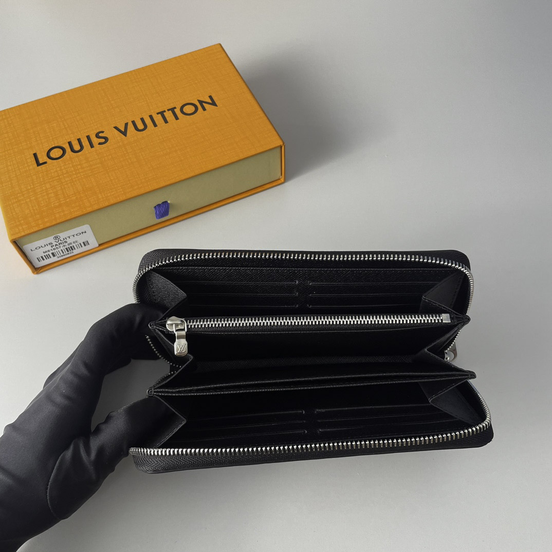 Ví Dài Nam Louis Vuitton LV  Zippy Wallet Màu Đen