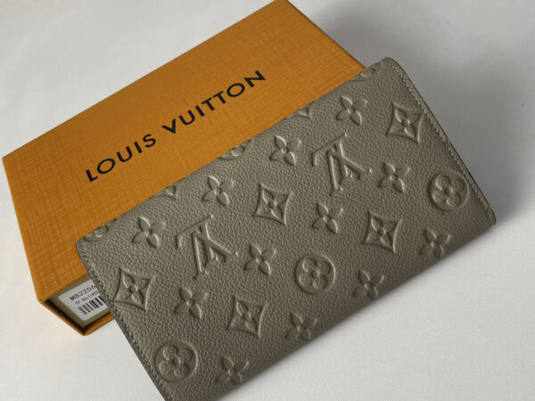 Ví Dài Nữ Louis Vuitton Sarah Wallet Monogram