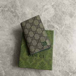 Ví Đựng Thẻ Gucci Canvas GG Supreme Bifold Green