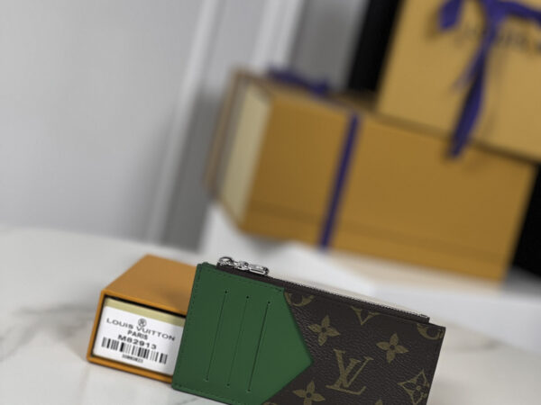 Ví Đựng Thẻ Louis Vuitton Colormania Green