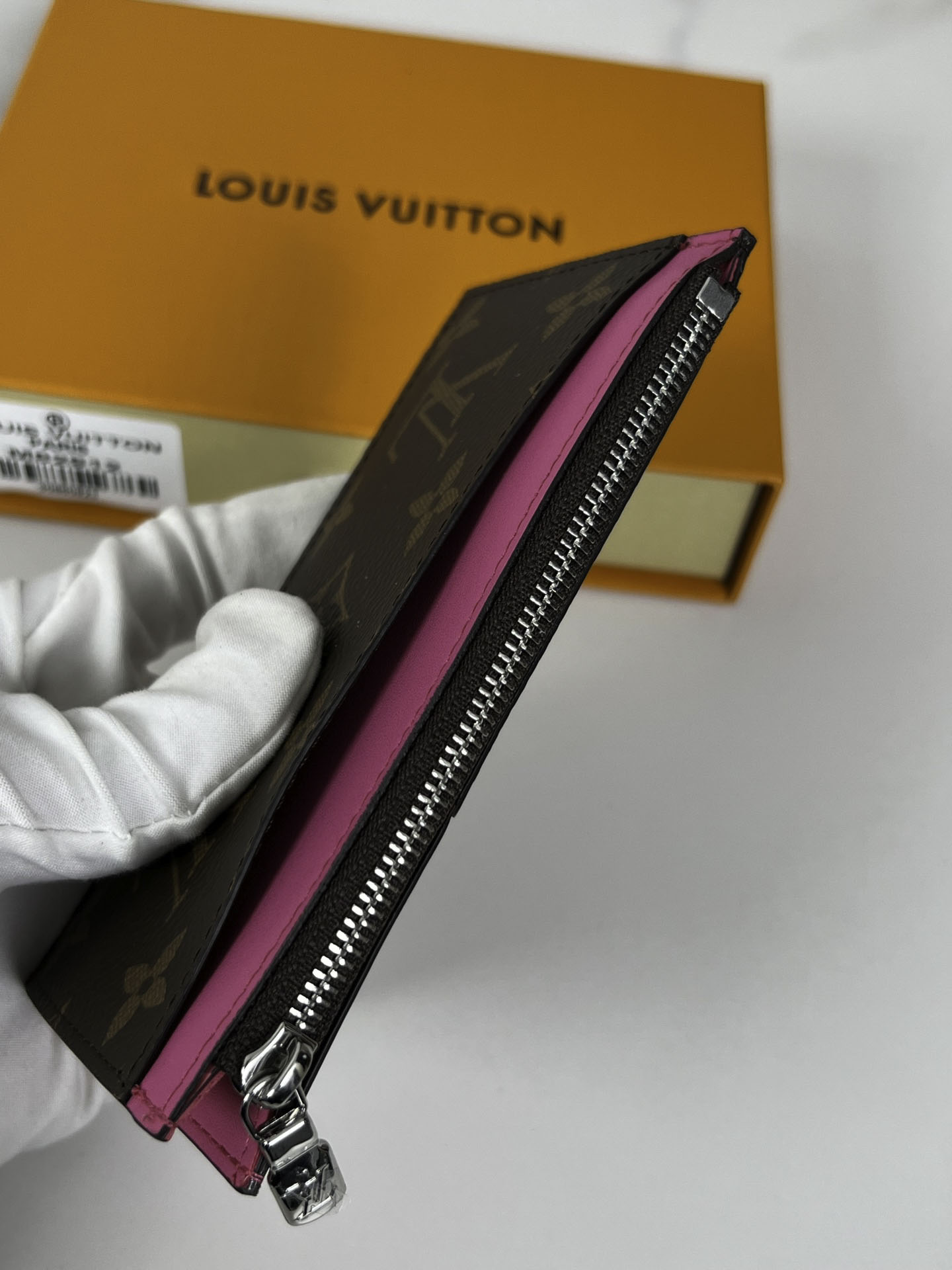 Ví Đựng Thẻ Louis Vuitton Colormania Pink