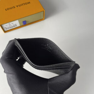Ví Đựng Thẻ Louis Vuitton Double Card Holder Taiga Leather