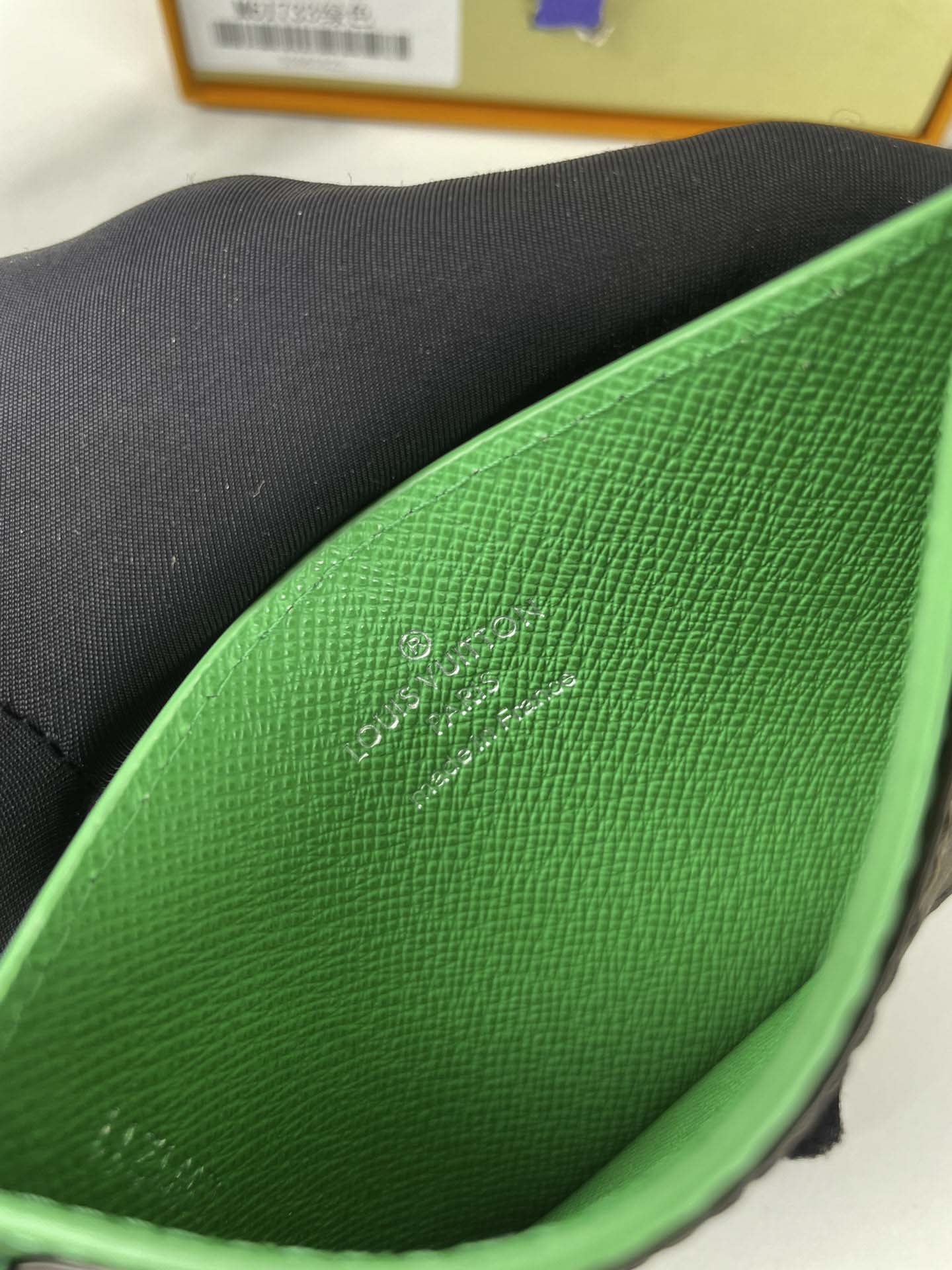 Ví Đựng Thẻ Louis Vuitton PM Colormania Green