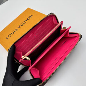 Ví Louis Vuitton Monogram Unisex Plain Leather Long Wallet Logo Long Wallets