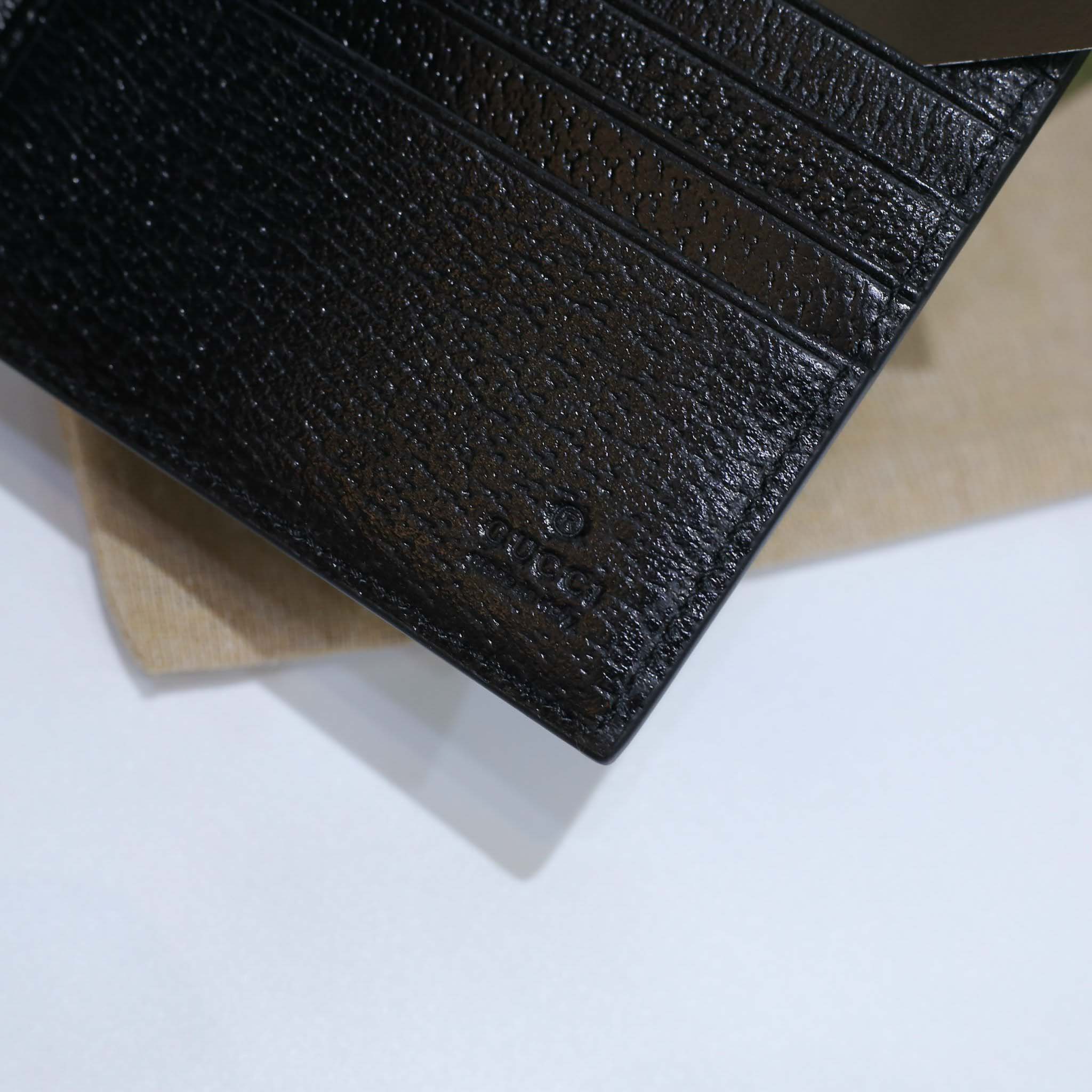 Ví Nam Ngắn Gucci GG Marmont Black Leather  