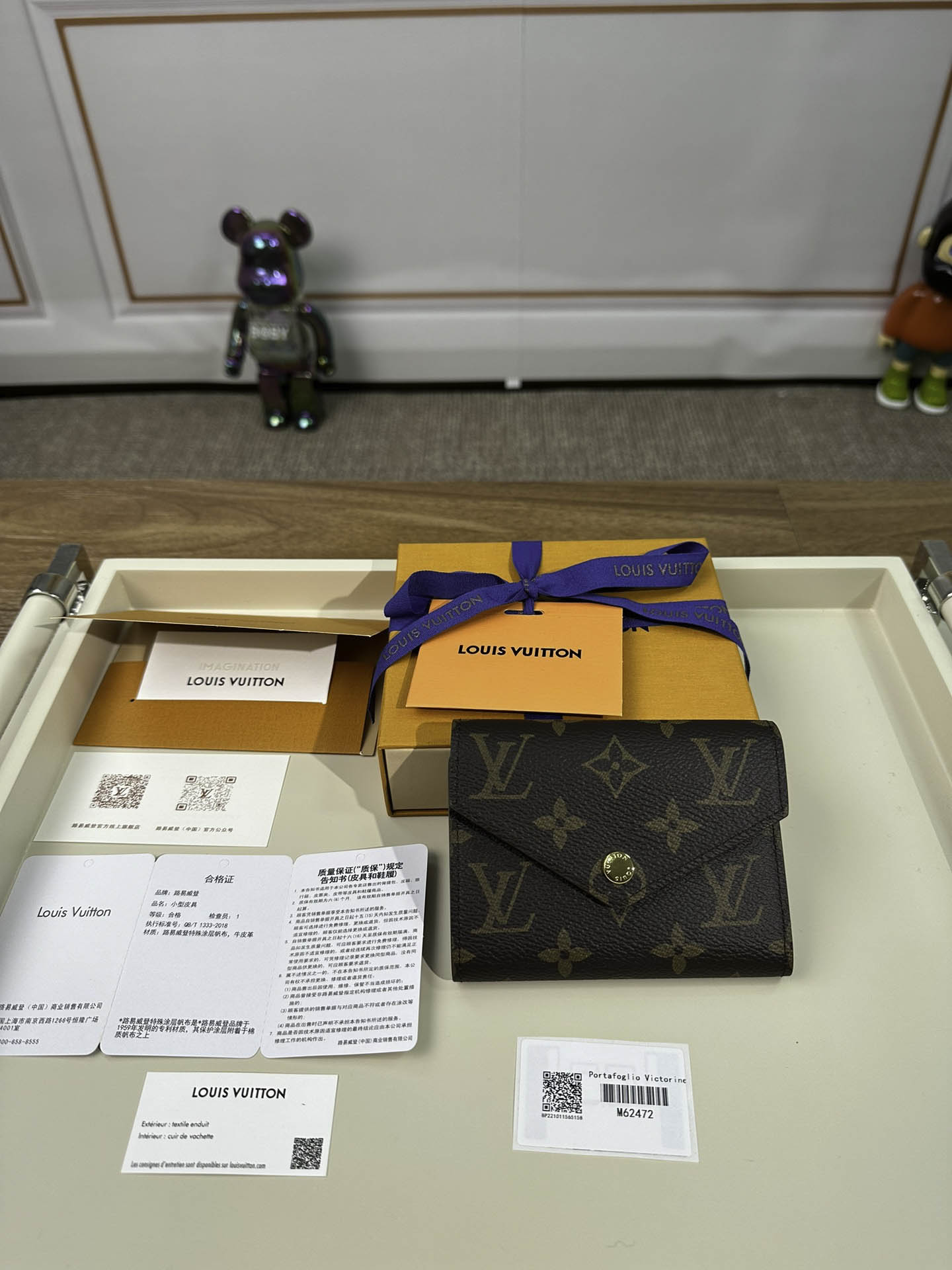 vi-ngan-nu-louis-vuitton-lv-victorine-hoa-tiet-monogram-nau