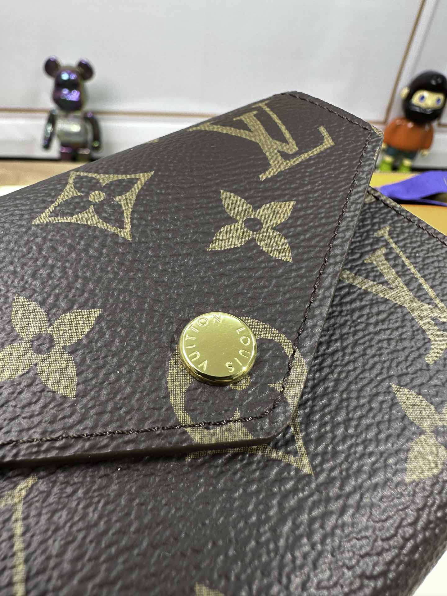 Ví Ngắn Nữ Louis Vuitton LV Victorine Họa Tiết Monogram Nâu