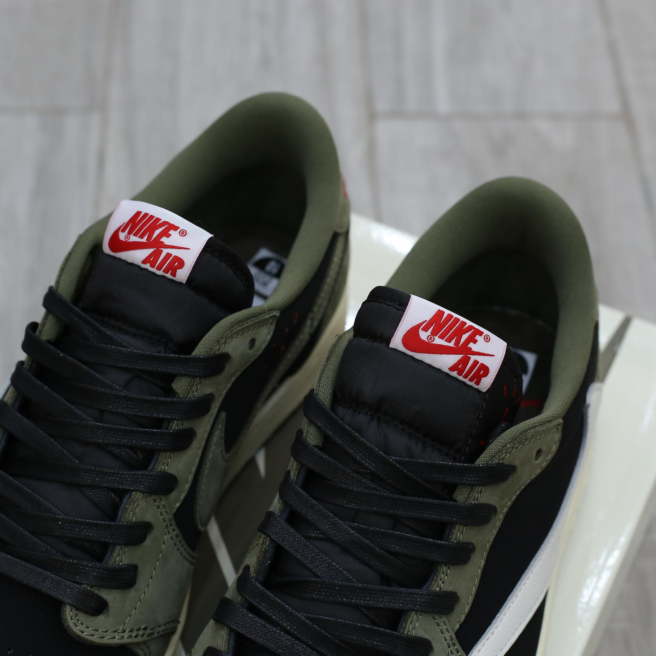 Air Jordan 1 Low Travis Scott Black Olive