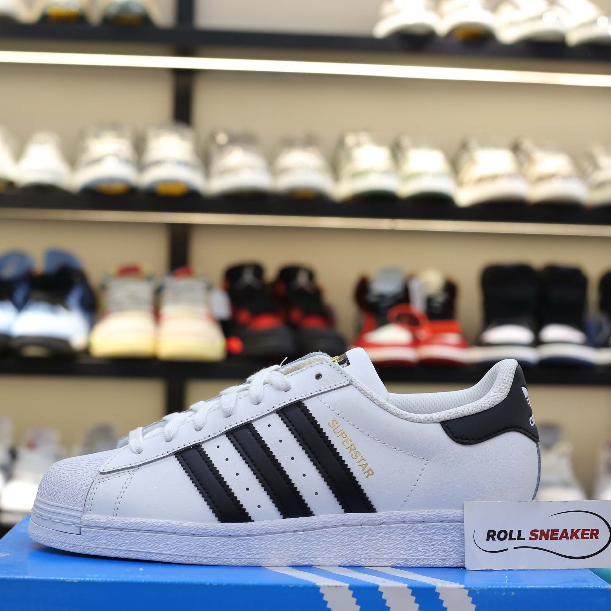 Giày Adidas Superstar trắng sọc đen