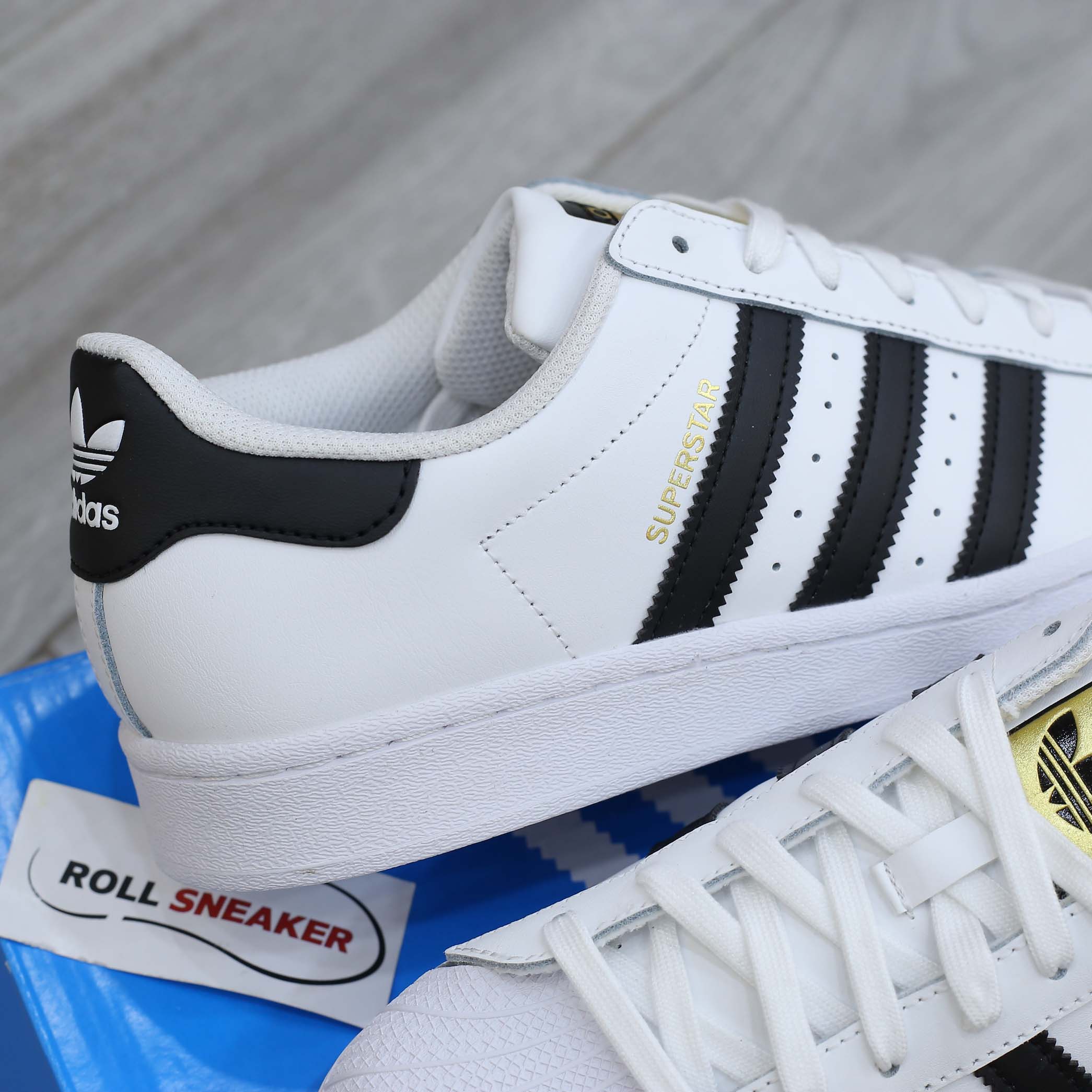 Giày Adidas Superstar trắng sọc đen