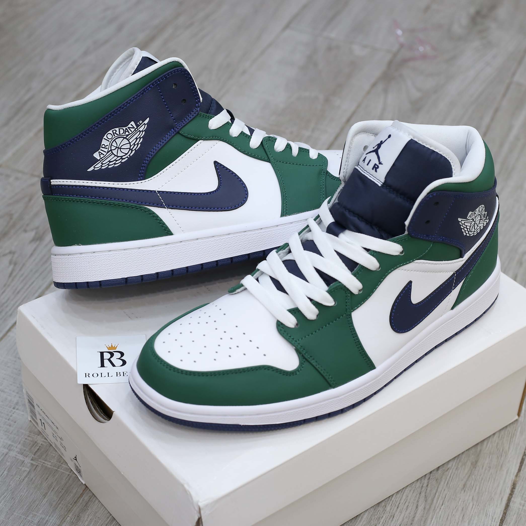 Giày Air Jordan 1 Mid SE ‘Noble Green’